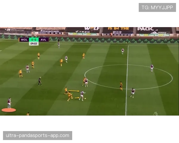 佩德里与蒂亚戈：技术型中场的战术核心作用与比赛影响力对比